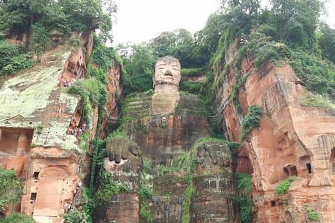 Chengdu Experiência Personalizada: Pandas Gigantes e Estátua de Buda em Um Dia