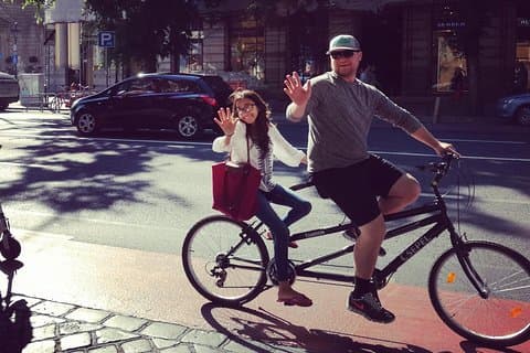 Budapest Private Wheels & Meals Tour en bicicleta
