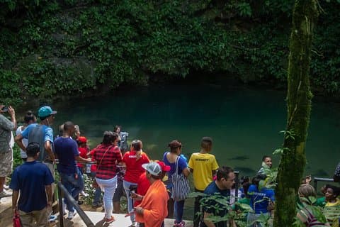In-Land Blue Hole nasjonalpark og BelizeCity tur