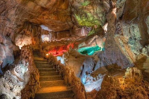 Natural Caves - Alcobaça - Nazaré - West Coast - Óbidos start in Lissabon privé