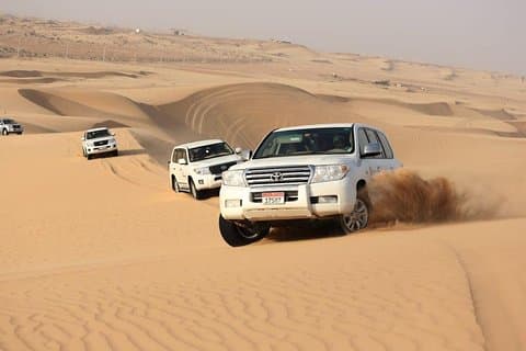 Red Dunes Safari & Marina Cruise Dinner (2 dagars rundtur)