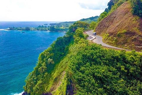 Maui : Beroemde weg naar Hana Watervallen en lunch door Mercedes Van