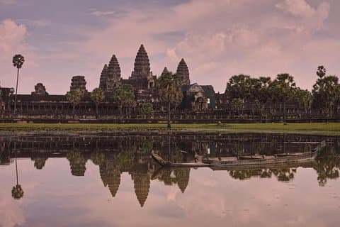 Visite privée de 2 jours des temples inclus le lac Tonlé Sap