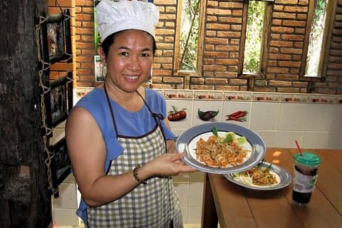 Baan Hongnual: Autentisk thailandsk matlaging og markedsopplevelse