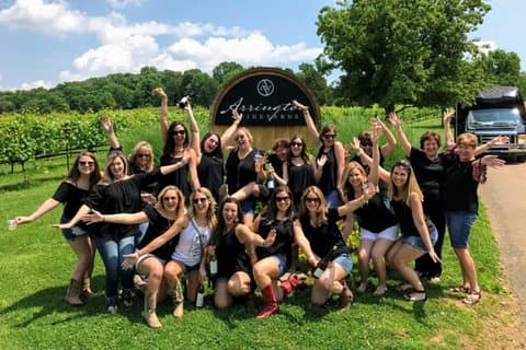 Hoteller i nærheden af Private Bachelorette Booze Cruise
