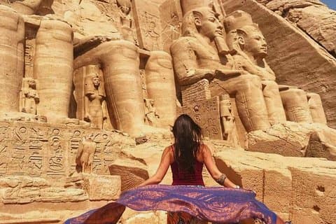 Excursão privada ao templo de Abu Simbel e ao templo de Nefertiti de Aswan