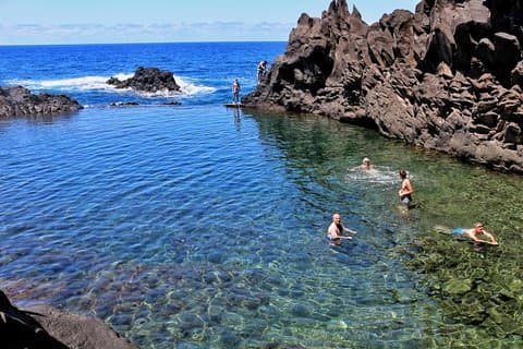 Tour de día completo en jeep 4x4 por Porto Moniz