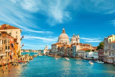 Traslado de salida del enlace del aeropuerto Marco Polo de Venecia
