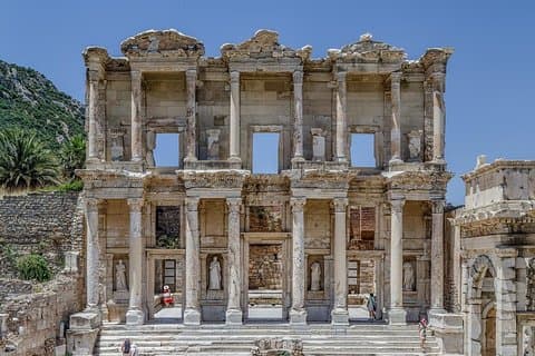 Best of Ephesus Tour från Kusadasi: Temple of Artemis, St John Basilica, Isa Bey Mosque