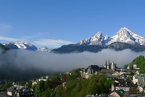 Scenic drive through Bavaria with the end of the tour in Munich