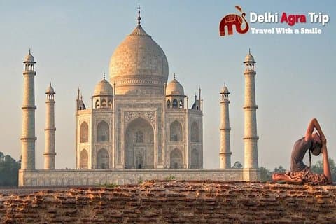 Temprano por la mañana, tour privado de Taj Mahal Sunrise desde Delhi