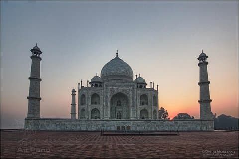Privat Agra Taj Mahal og Agra Fort dagstur med tog fra Delhi