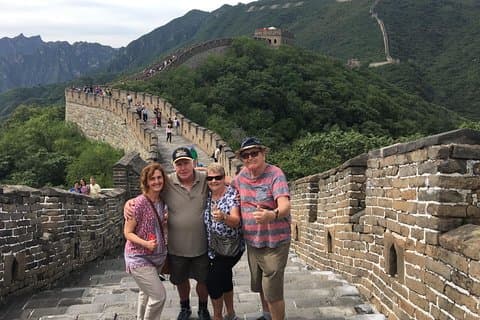 Halbtages-All-inclusive-Privattour zur Mutianyu-Mauer und zum China-Traumstein aus Peking