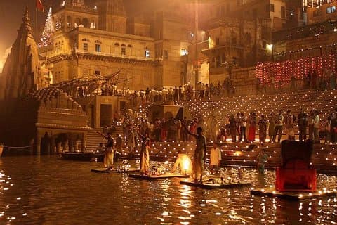 En dag Varanasi och Sarnath Tour med båttur