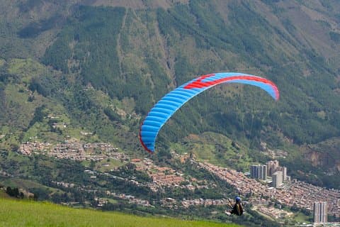 Parapente Expérience + transport + Petit-déjeuner inclus
