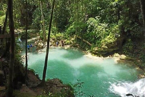 Kombitour zum Blue Hole und zu den Konoko Falls ab Falmouth