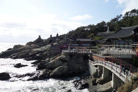 Busan City Tour - Haedong Yonggung Temple og Shopping i Lotte Premium Outlet