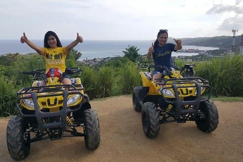 Roatan Ausflug: Haft-Day ATV Bikes mit privatem Guide