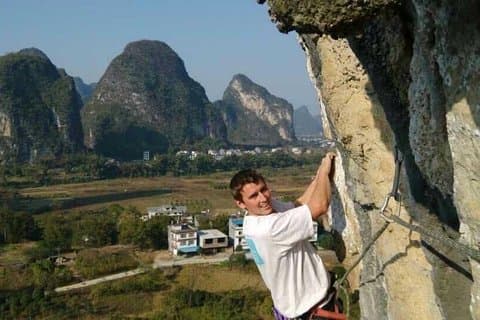 Yangshuoでの4時間小グループロッククライミングツアー