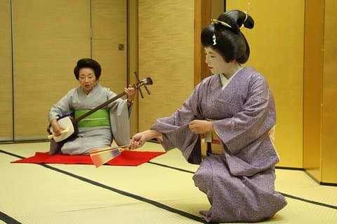Authentic Geisha Performance with Dinner in Tokyo