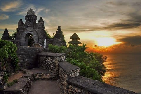 Balis spirituelle Säulen - Uluwatu Temple Tour