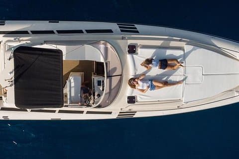 Private Glamorous Speedboat in Tenerife with Snacks and Drinks