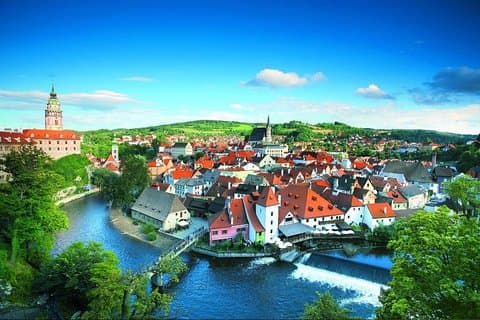 Privater One-Way-Sightseeing-Transfer von Prag nach Passau über Cesky Krumlov