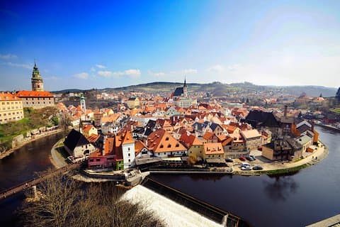 Trasferimento turistico privato di sola andata da Praga a Salisburgo via Cesky Krumlov