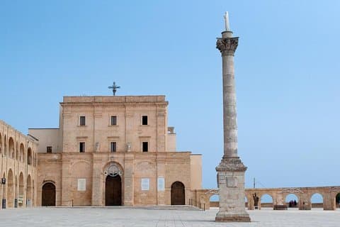 Tour in den Naturschönheiten des Salento: Santa Maria di Leuca und Specchia