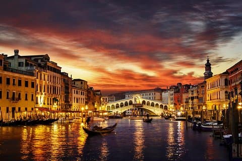 Zagreb till Venedig med Postojna Cave tour