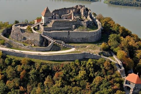 Visegrad Castle og Szentendre ved Donau privat tur