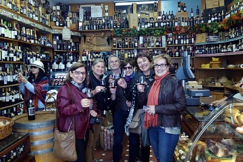 Porto Private Food & Wine Walking Tour with Market & Tastings