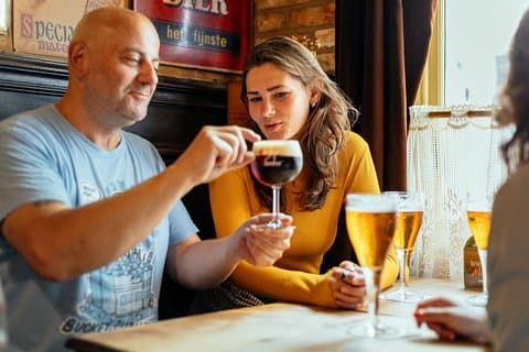 Drycker och tilltugg i Brygge Privat rundtur
