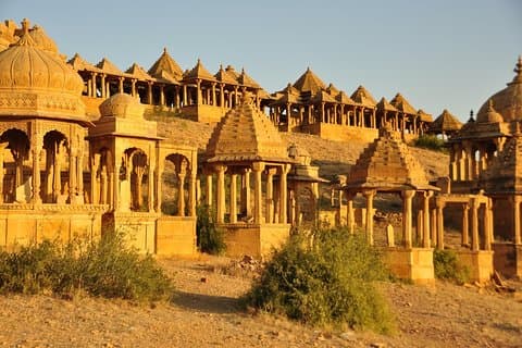 Visite d'une demi-journée de la ville de Jaisalmer au coucher du soleil sur les dunes de sable et dîner