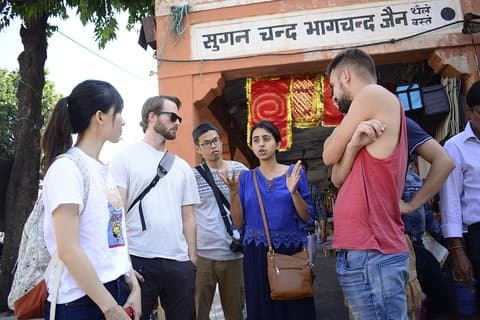Visite à pied de la ville rose en Storyboard