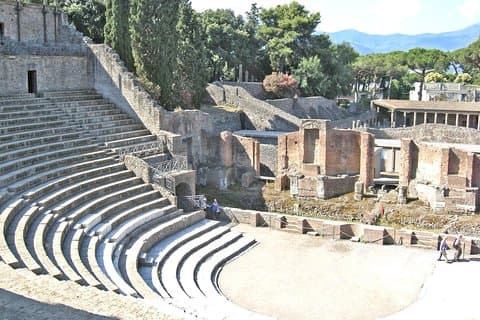 Skip the Line Ancient Pompeii Small Group Walking Tour met de best beoordeelde gids