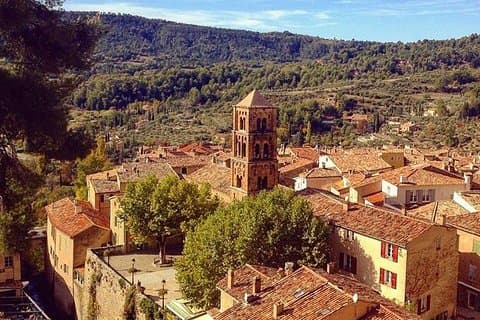 ニースからヴェルドンキャニオンとプロヴァンスのブドウ園へのプライベート日帰り旅行