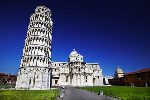 The best of Lucca and Pisa tour