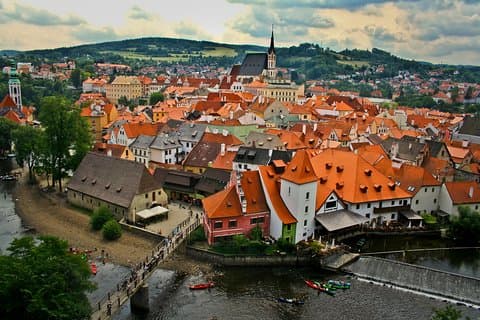 Transferência privada de Salzburgo para Praga com escala em Cesky Krumlov
