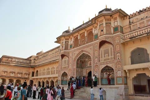 Privat heldagsbytur i Jaipur besøg Amber Fort, City Palace med frokost