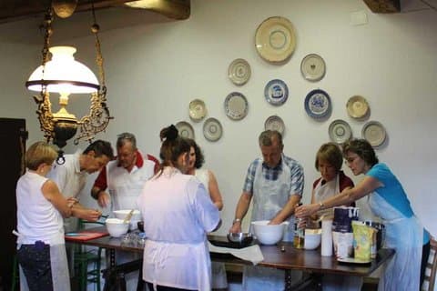 Learn to cook an Italian meal for the happiness of your friends