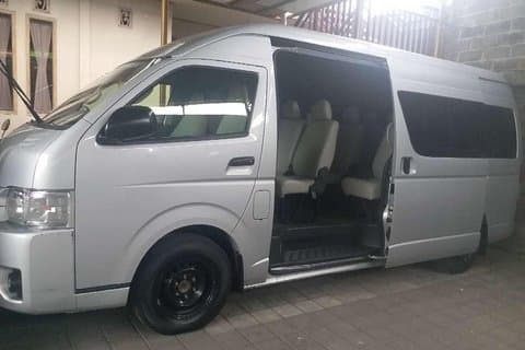 Charterbuss 15 sete på Bali