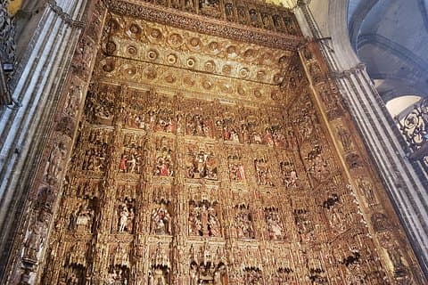 Tour della Cattedrale di Siviglia con biglietti e ingresso salta fila