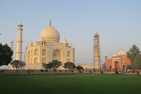 Excursão privada de dia inteiro no Taj Mahal saindo de Delhi com entrada e almoço