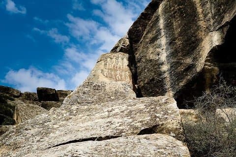 Volcans Gobustan et Boue : un voyage au paléolithique