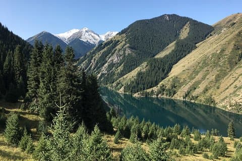 Lagos Kolsai e Kaindy, através do cânion Charyn. Excursão privada de um dia saindo de Almaty