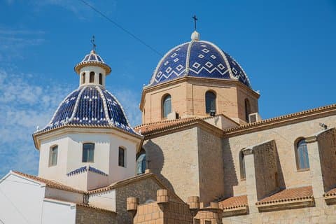 Charming villages: Villajoyosa & Altea