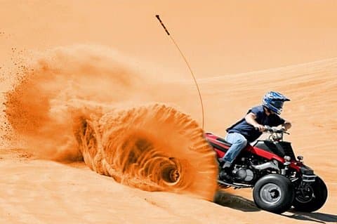 4hrs Morgon 4x4Jeep Dubai Red Dunes Safari, halvtimmes fyrhjuling