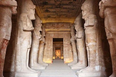 2 fulde dage Luxor og Aswan og abu enkle inkluderet 1 nat i 4 stjerner Hotel