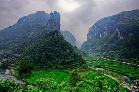 2-daagse Fenghuang Old Town en Dehang Miao Village privétour met accommodatie